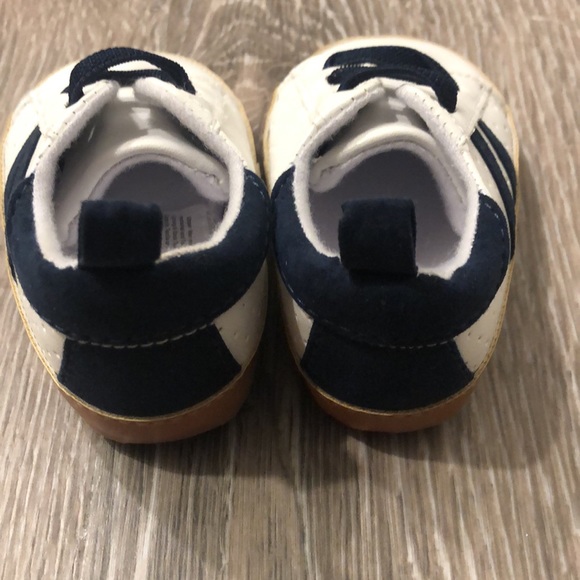 New without tags infant shoes size 0-3 months - Picture 5 of 6